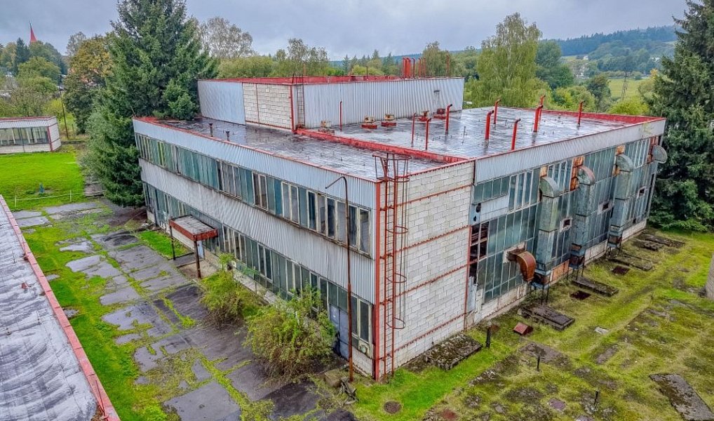 Prodej výrobních prostor 852 m², Nové Město pod Smrkem – náhled fotky 5