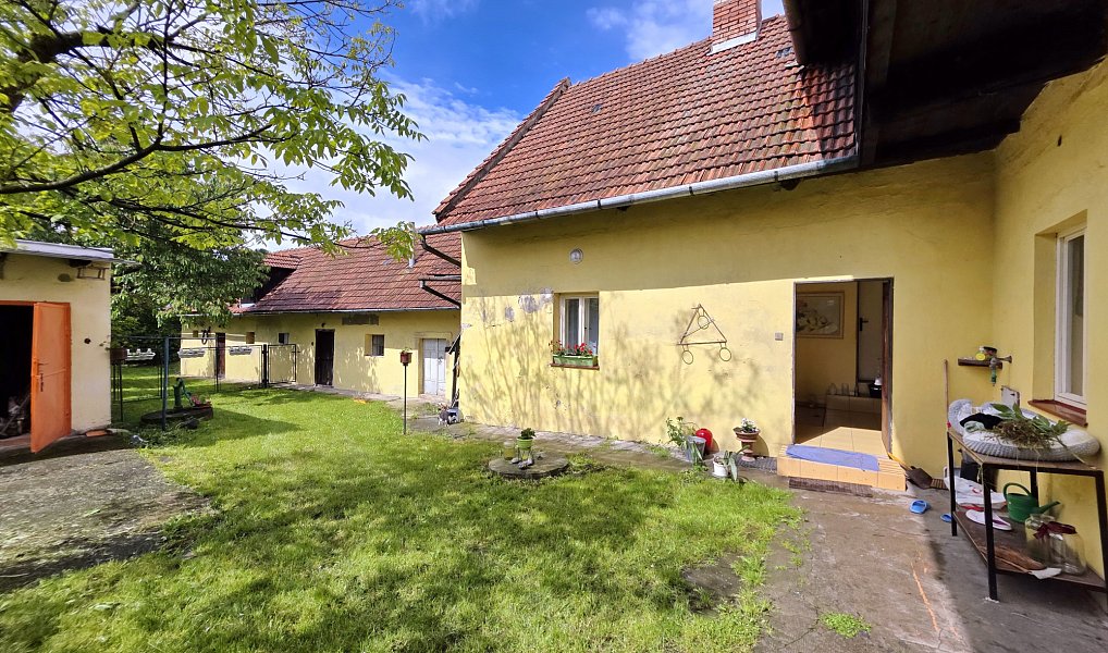 Prodej chaty/chalupy 700 m² s pozemkem 1 816 m², Brumov-Bylnice – náhled fotky 8