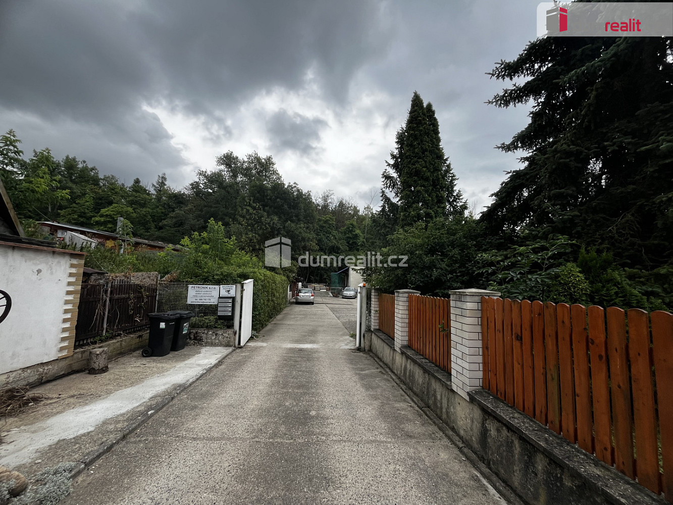 Pronájem obchodních prostor 223 m²