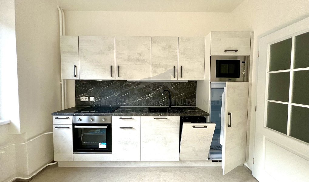 Pronájem bytu 1+kk 25 m², Jáchymov – náhled fotky 9