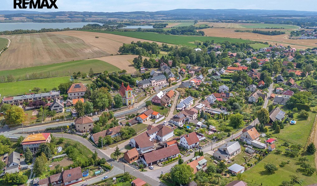 Prodej stavebního pozemku 644 m², Velká Jesenice – náhled fotky 12