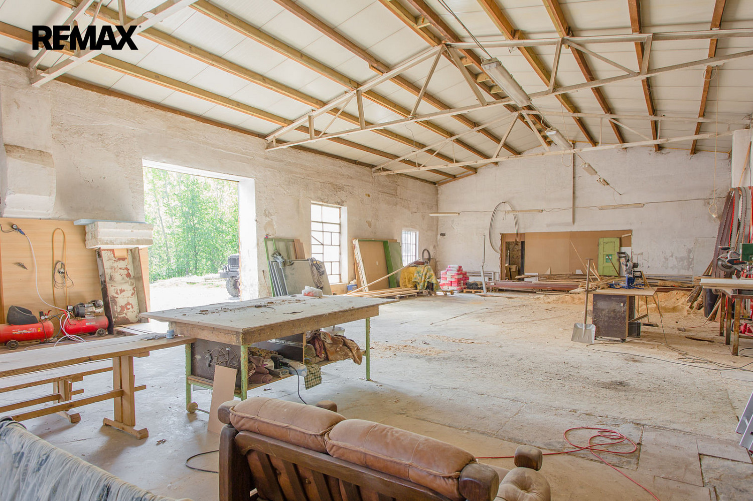 Pronájem výrobních prostor 300 m² – fotografie 2