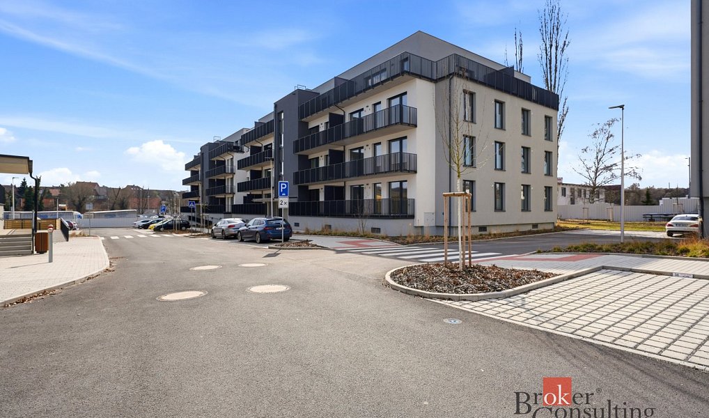 Prodej bytu 3+kk 74 m², Kladno – náhled fotky 23