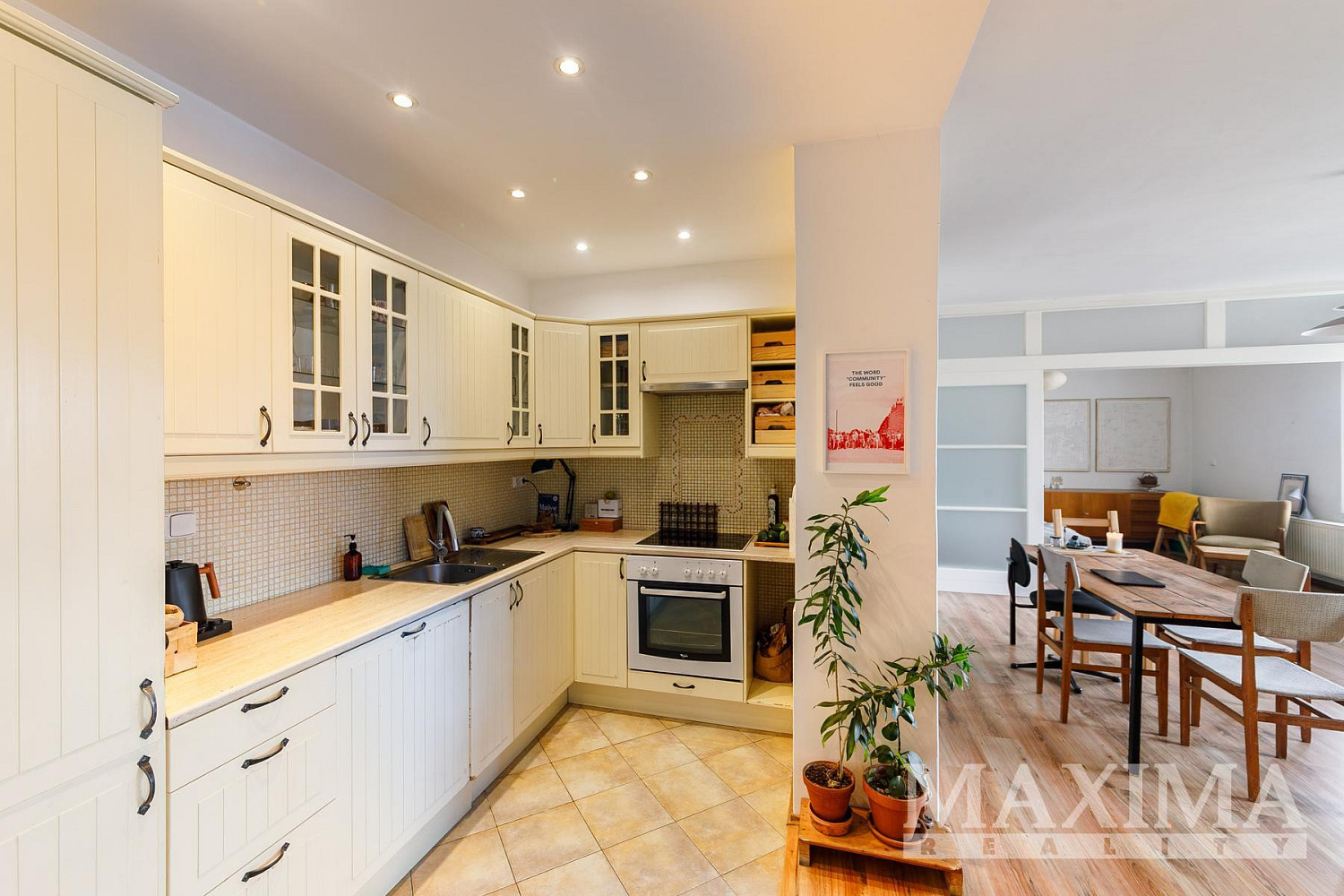 Pronájem bytu 1+kk 65 m² – fotografie 2