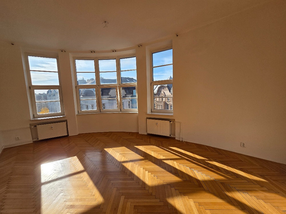 Pronájem bytu 4+1 136 m² – fotografie 4