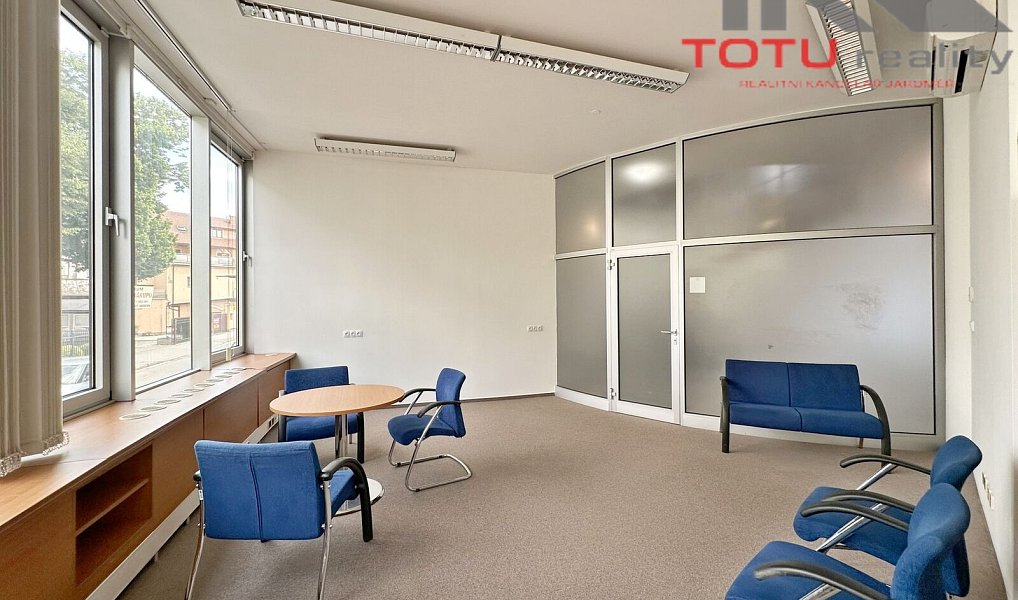 Pronájem kanceláře 71 m², Chrudim – náhled fotky 4