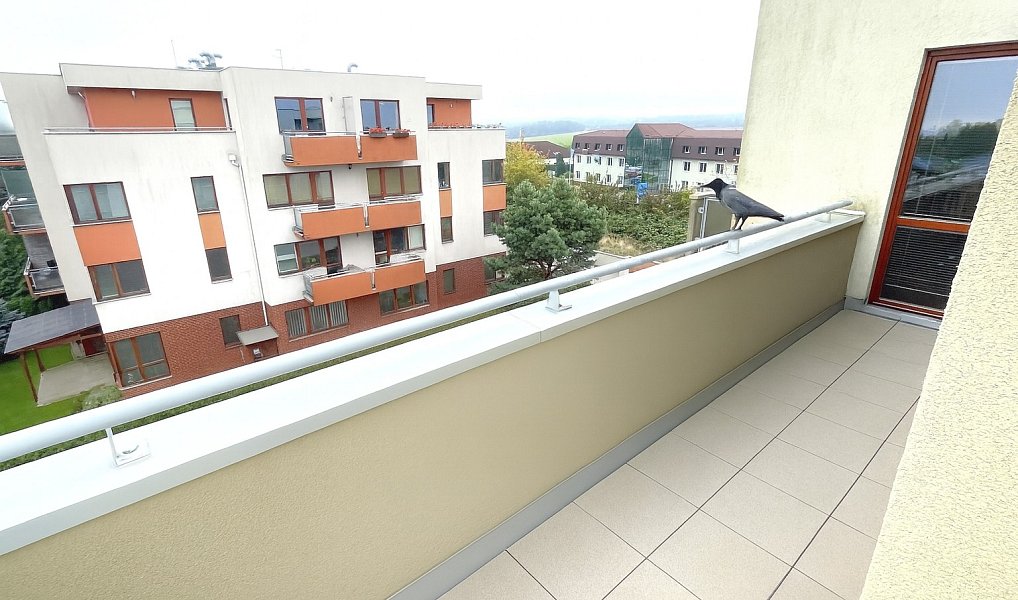 Prodej bytu 3+kk 95 m², Jesenice – náhled fotky 25