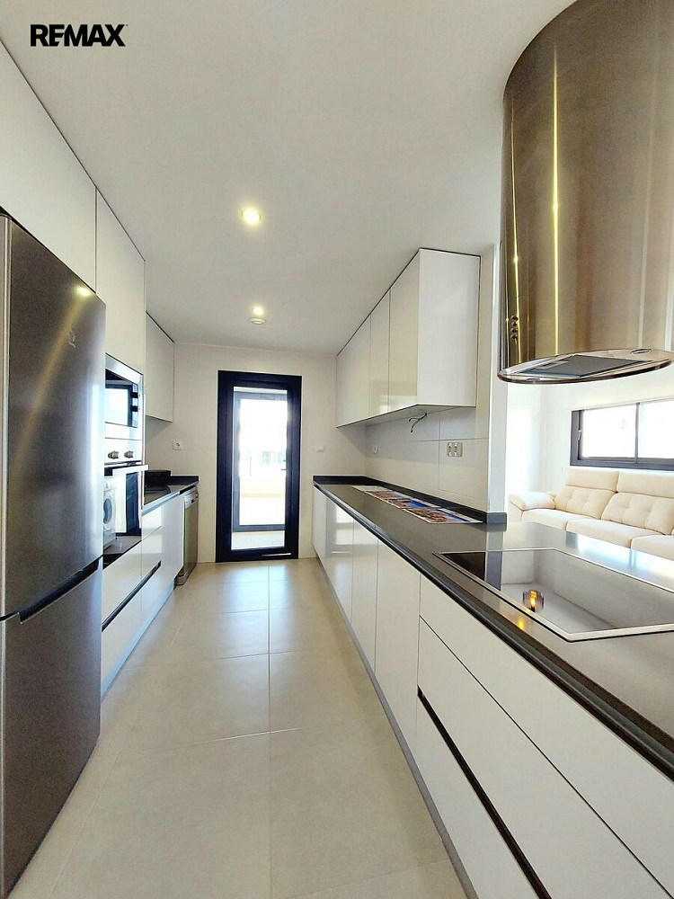 Piso 3+kk – San Miguel de Salinas - Vista 2