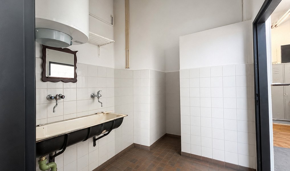 Prodej výrobních prostor 600 m², Pardubice – náhled fotky 12