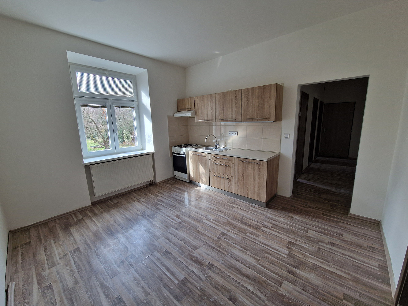Prodej bytu 2+1 72 m² – pohled 2