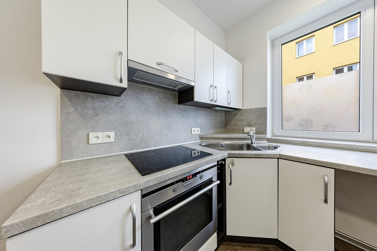 Pronájem bytu 2+1 49 m² – fotografie 2