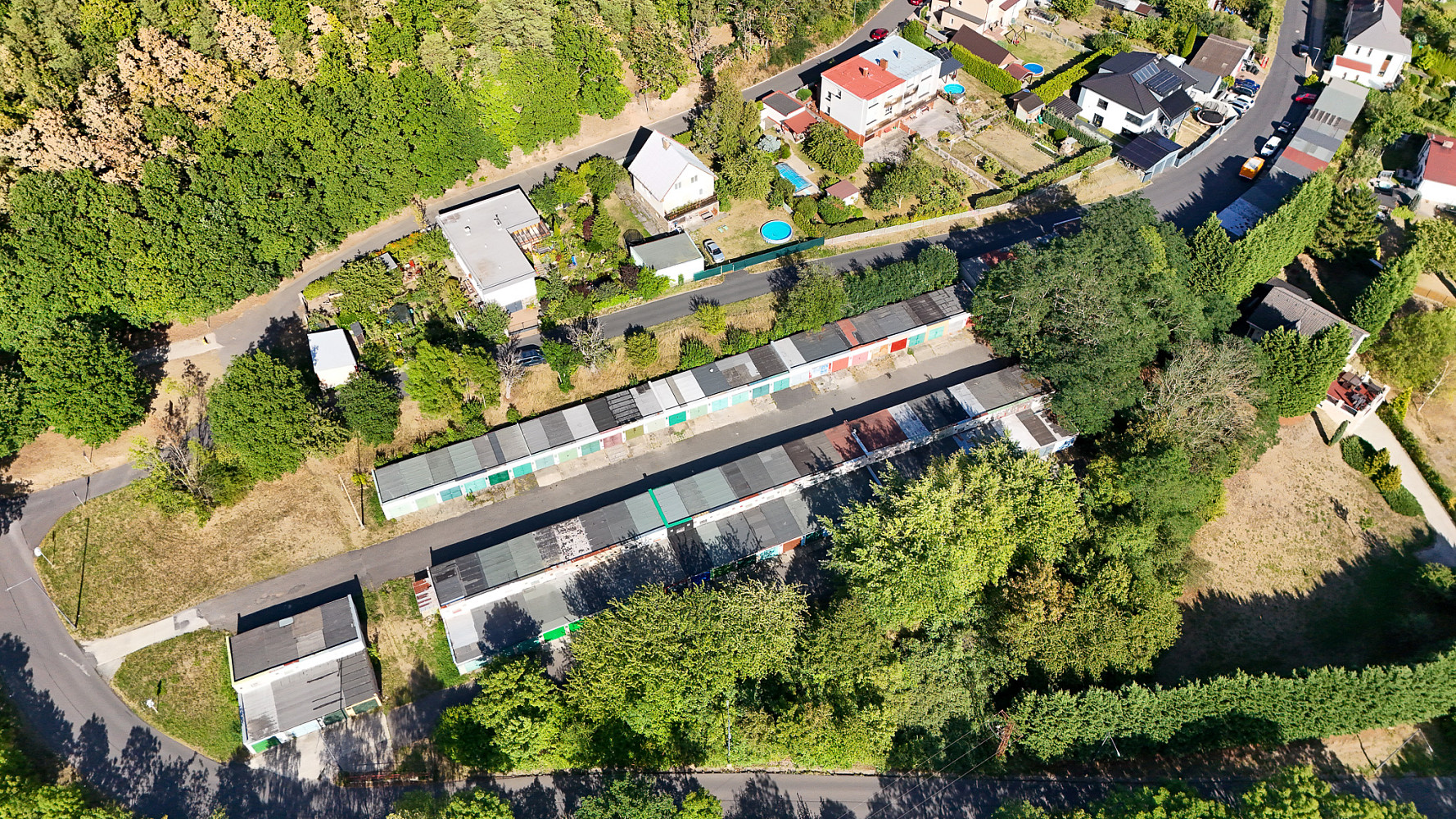 Prodej zděné garáže 18m² Klášterec nad Ohří, ul. Kpt. Jaroše – pohled 3
