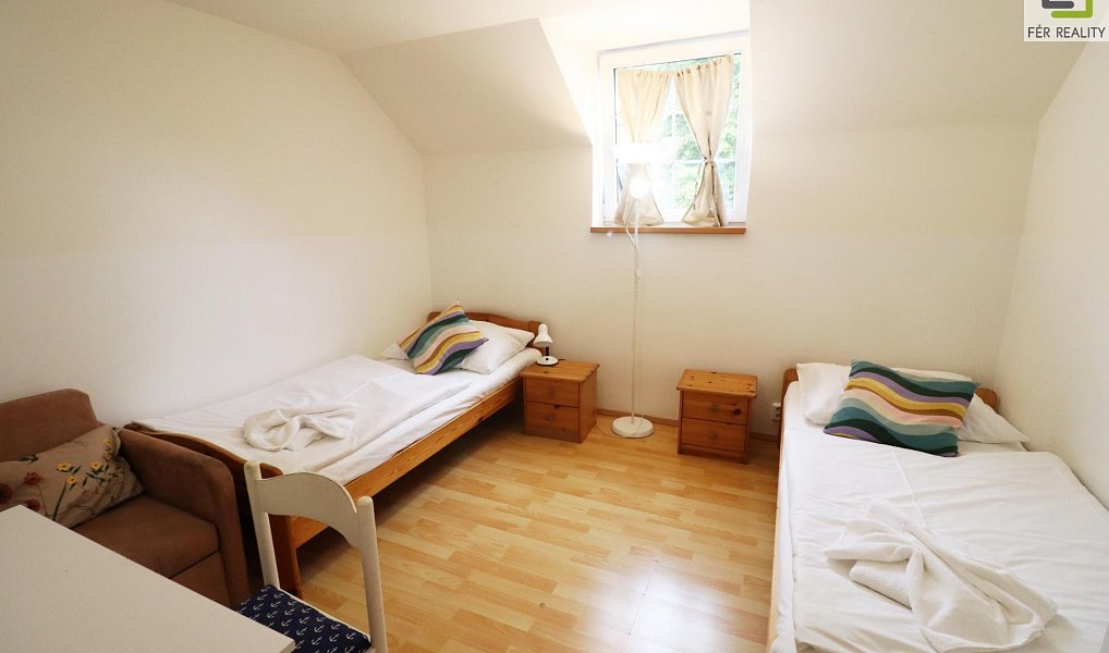 Prodej ubytovacího objektu 607 m², Vědomice – náhled fotky 42