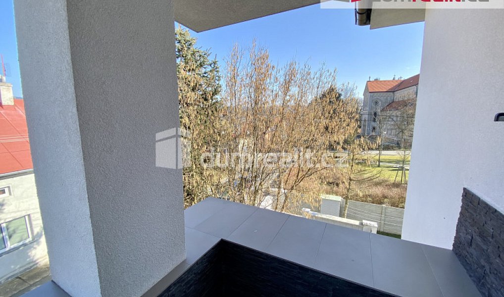 Prodej domu 360 m² s pozemkem 628 m², Velká Hleďsebe – náhled fotky 16