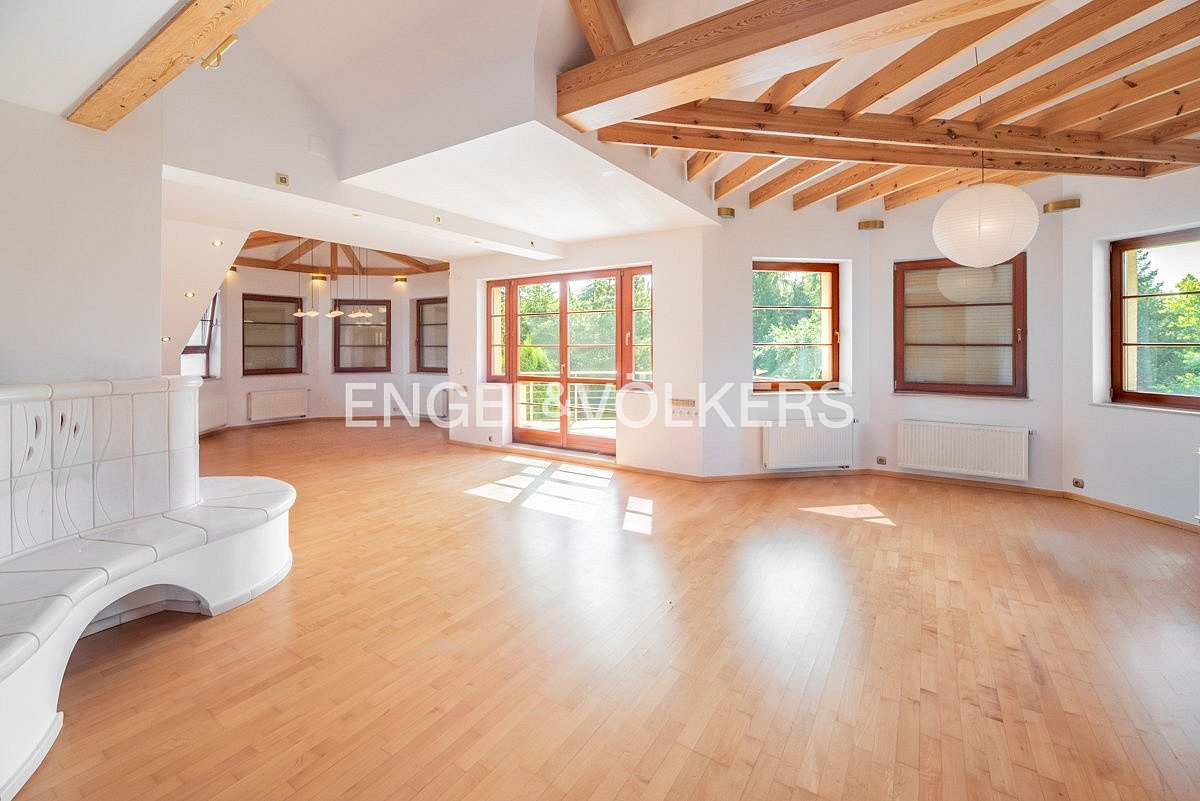 Pronájem domu 440 m² s pozemkem 1 096 m² – fotografie 5