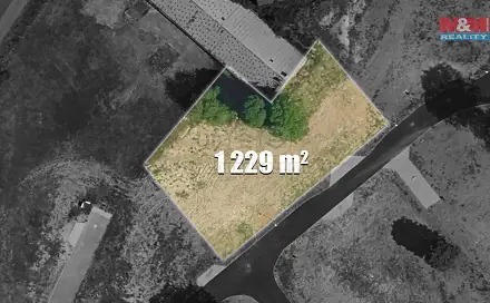 Prodej stavebního pozemku 1 229 m², Podhořany u Ronova, okres Chrudim