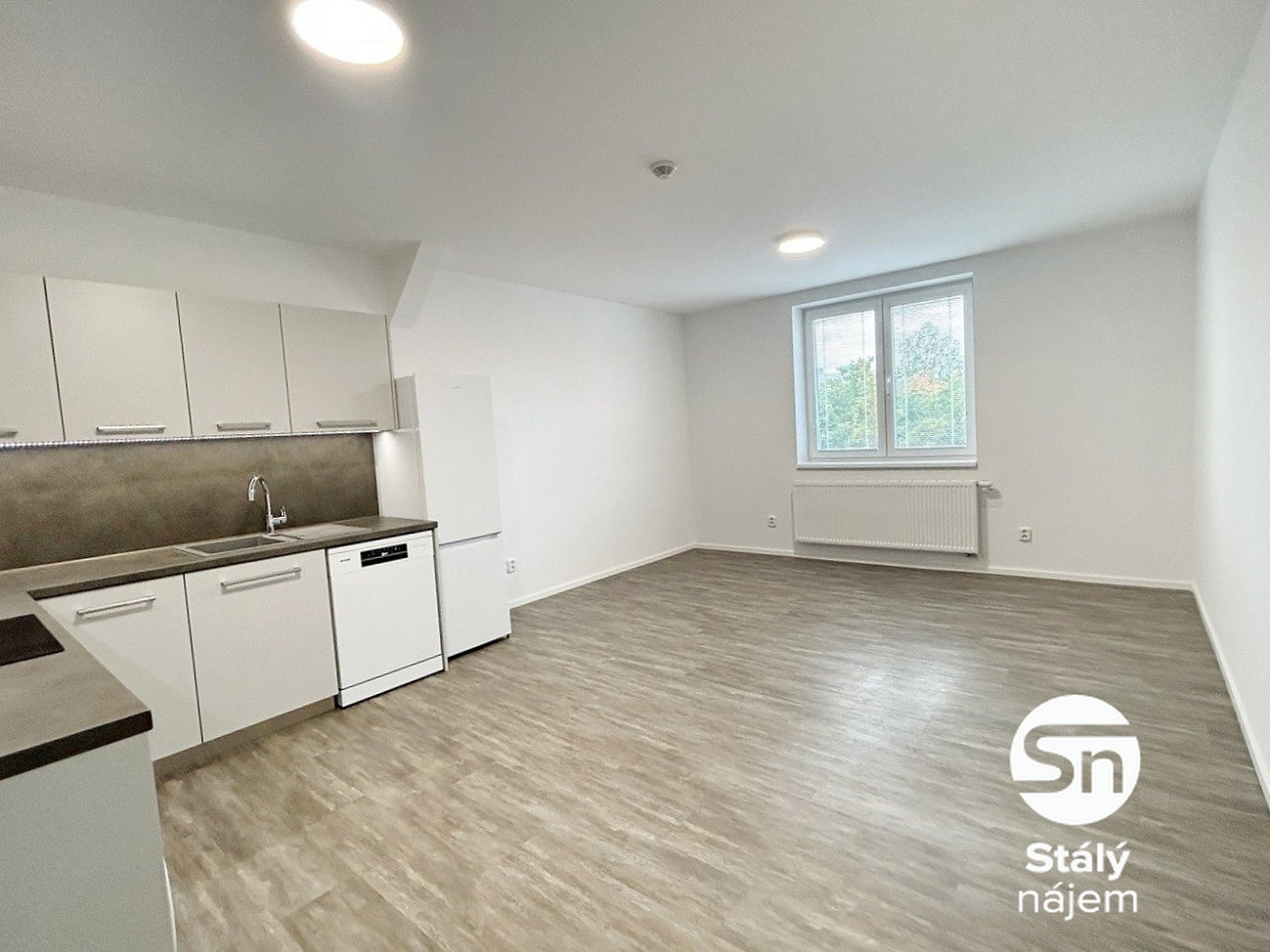 Pronájem bytu 1+kk 34 m² – fotografie 3