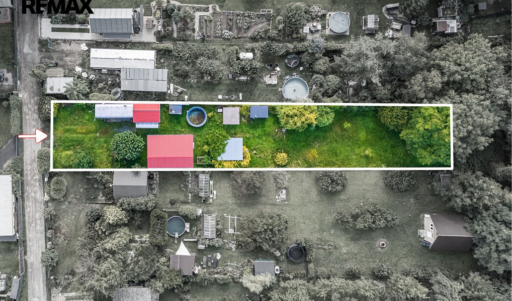 Prodej zahrady 820 m², Veltrusy – náhled fotky 11