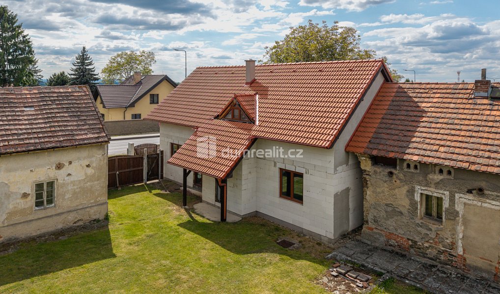 Prodej domu 106 m² s pozemkem 1 546 m², Jesenice – náhled fotky 23