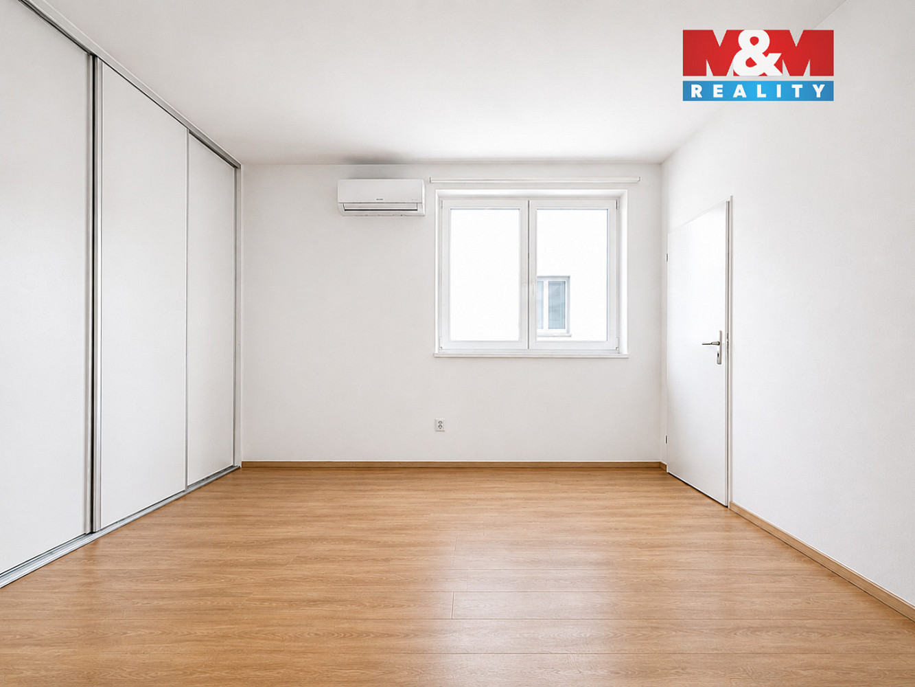 Pronájem kanceláře 25 m² — photo 3