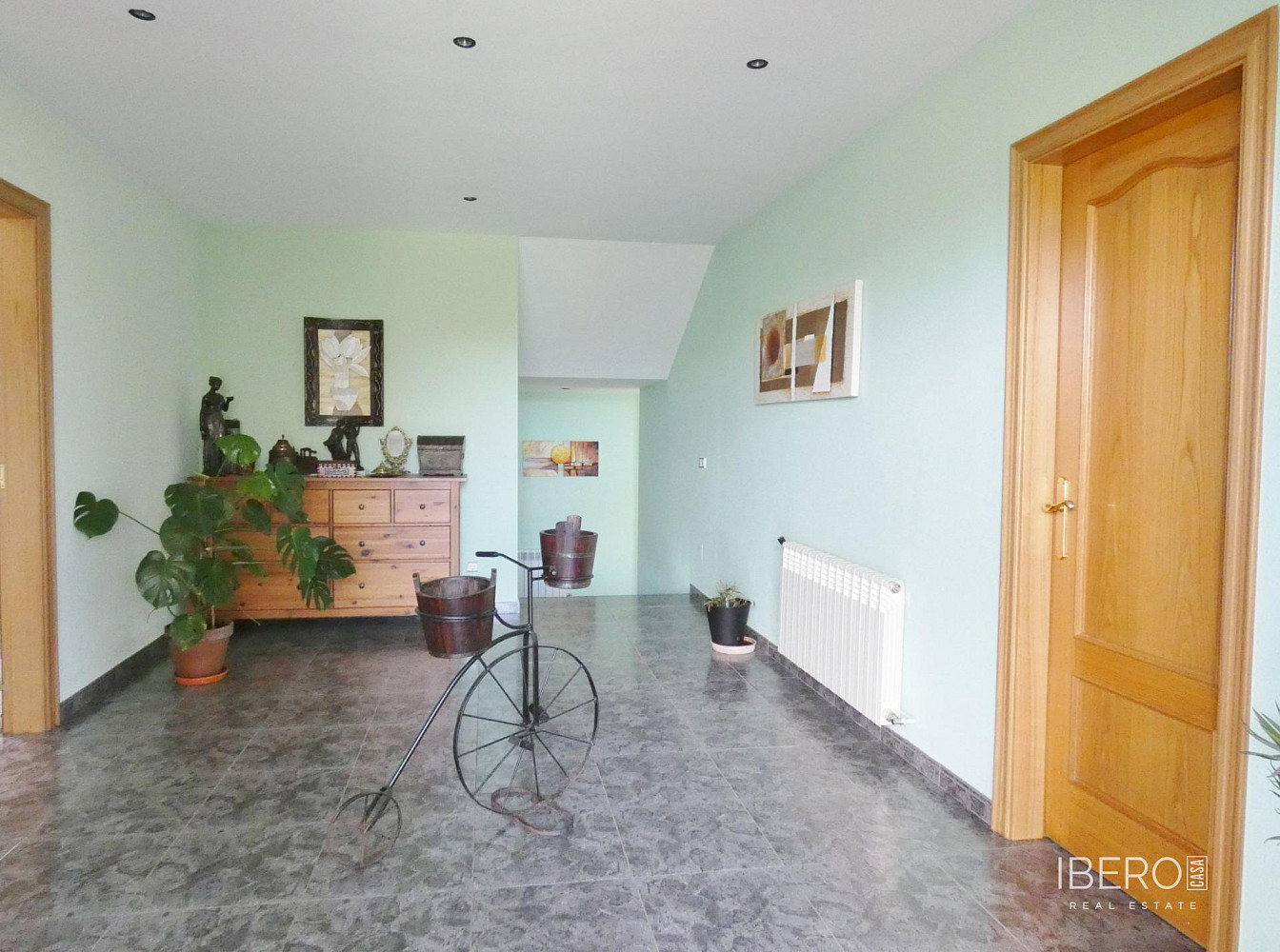 Prodej domu 4 262 m² s pozemkem 3 901 m²