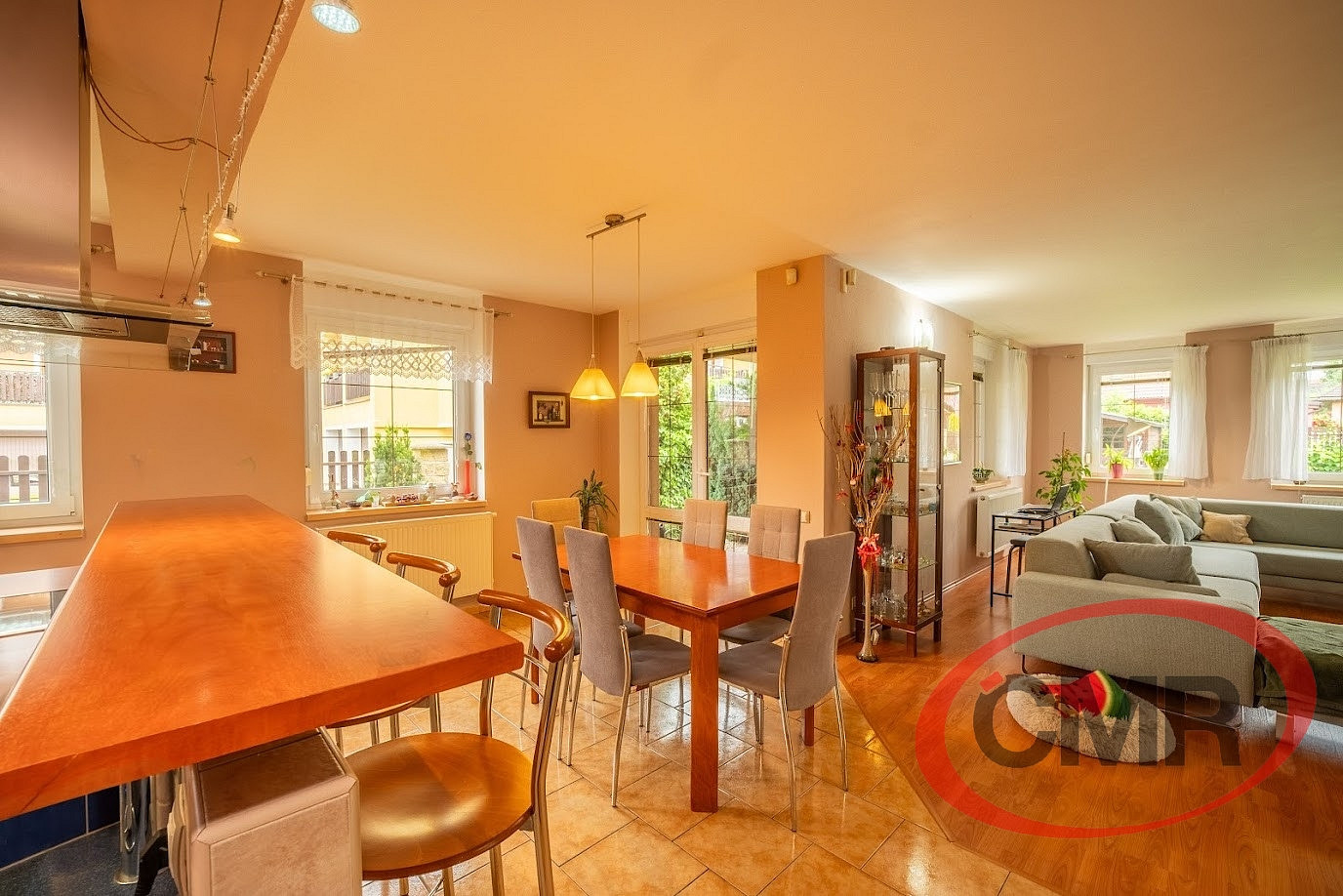 Prodej domu 350 m² s pozemkem 951 m² – fotografie 5