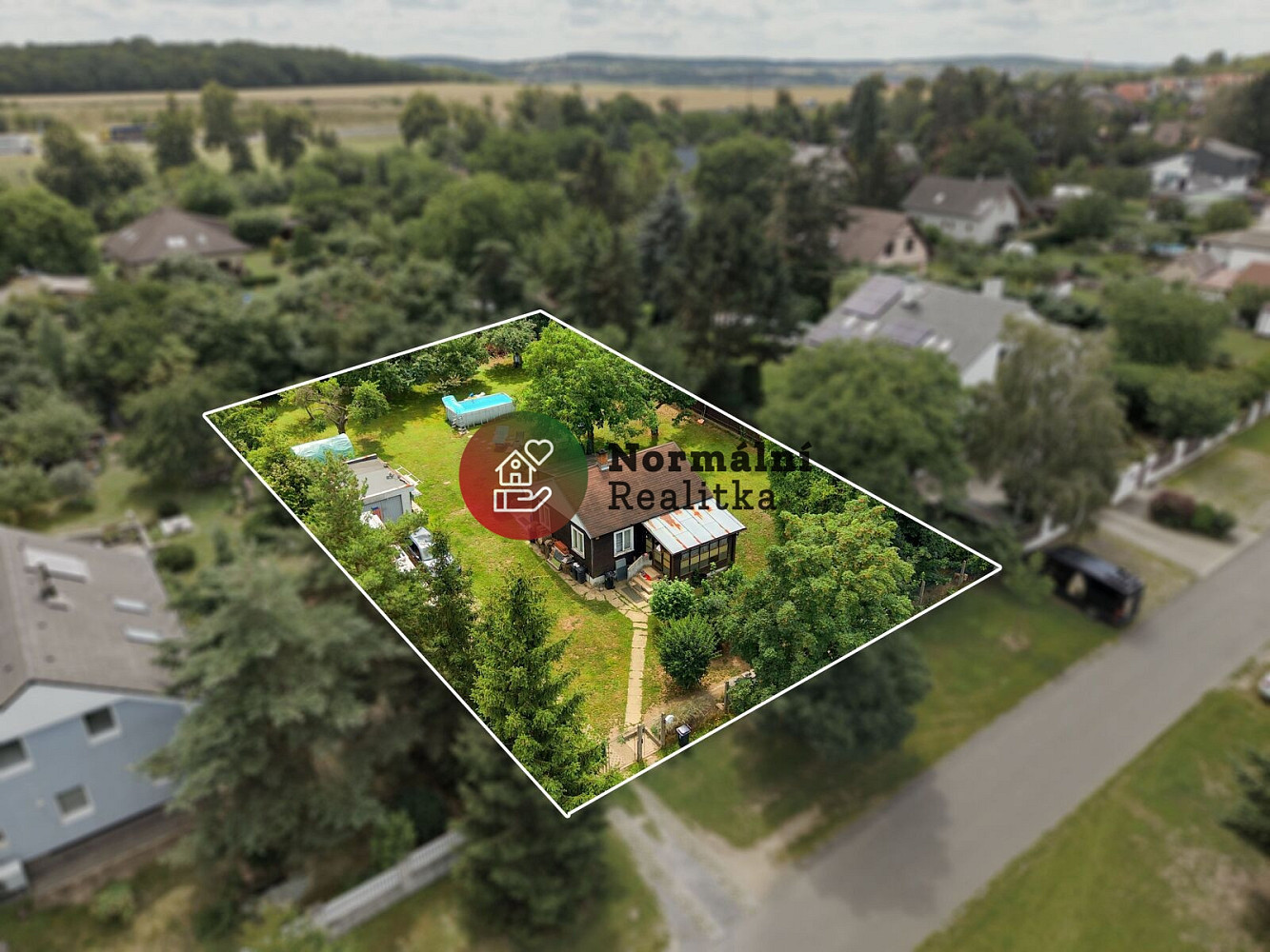 Prodej stavebního pozemku 1 384 m²
