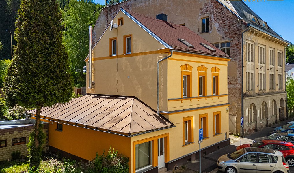 Prodej domu 259 m² s pozemkem 605 m², Kraslice – náhled fotky 27