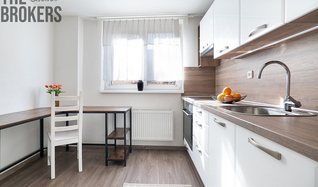 Prodej domu 172 m² s pozemkem 678 m², Praha – náhled fotky 12