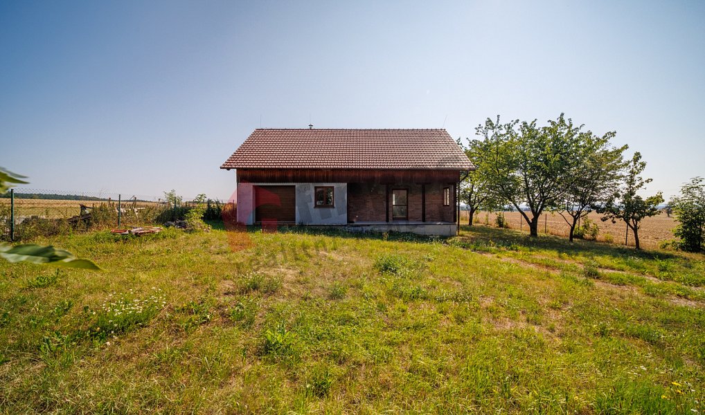 Prodej domu 159 m² s pozemkem 994 m², Šípy – náhled fotky 25