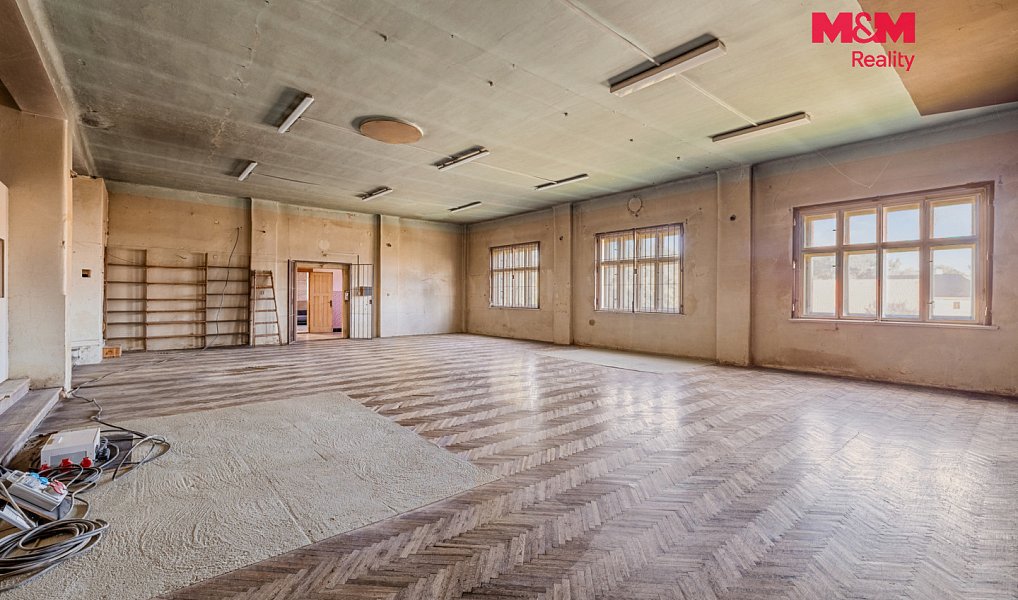 Prodej restaurace 510 m², Bratronice – náhled fotky 2