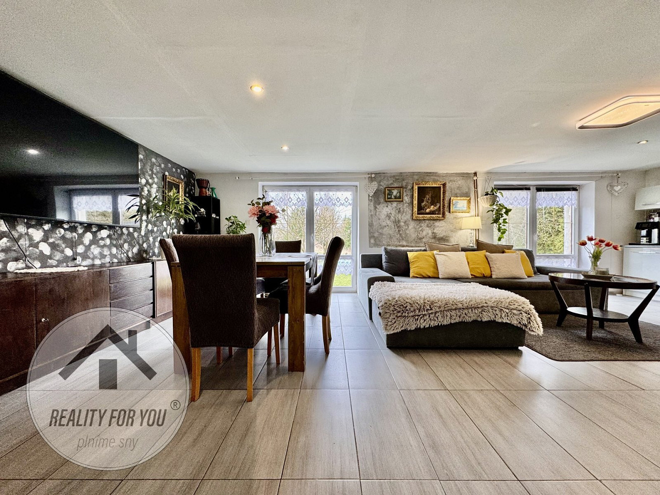 Prodej domu 240 m² s pozemkem 6 384 m² – fotografie 5