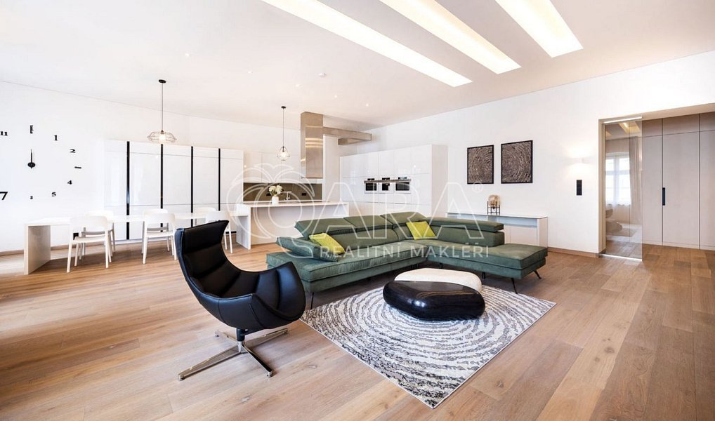 Pronájem bytu 3+kk 186 m², Praha – náhled fotky 2