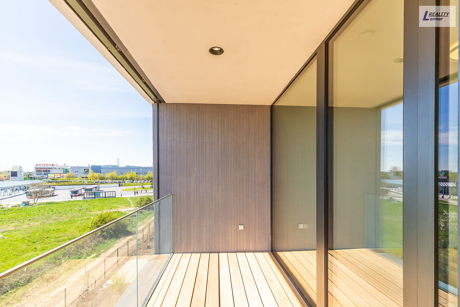 Pronájem bytu 2+kk 59 m² – pohled 4