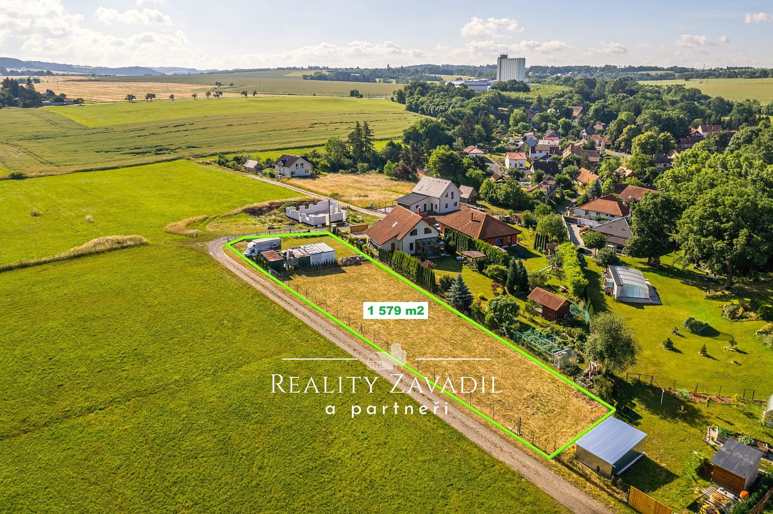 Prodej stavebního pozemku 1 579 m² – fotografie 3