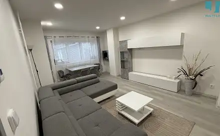 Pronájem domu 98 m² s pozemkem 137 m², Dvorského, Třebíč - Borovina