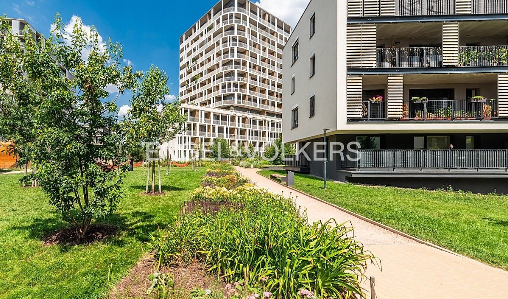 Prodej bytu 2+kk 57 m², Praha – náhled fotky 12
