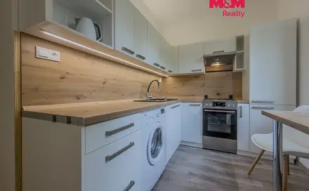Pronájem bytu 1+1 36 m², Na Stuchlíkovci, Orlová - Lutyně, okres Karviná