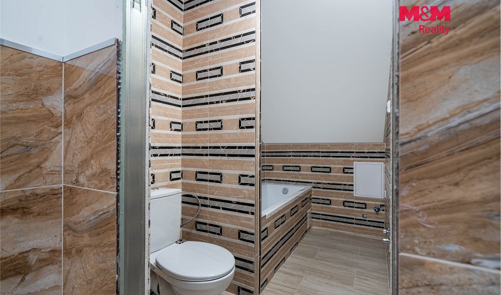 Prodej nájemního domu, činžáku 870 m², Kladno – náhled fotky 23