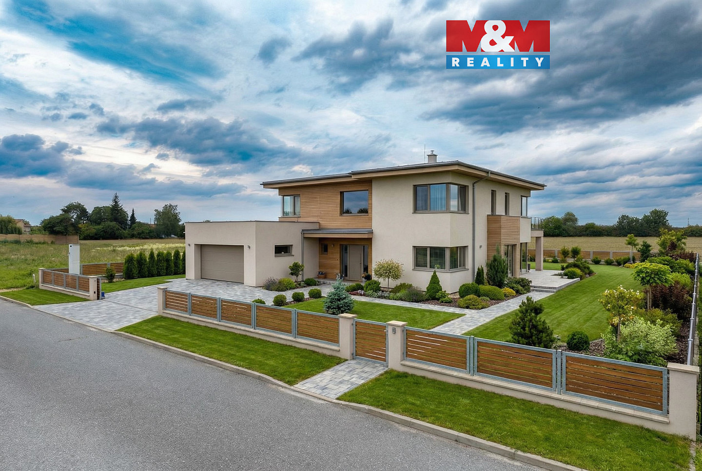 Prodej stavebního pozemku 1 003 m²
