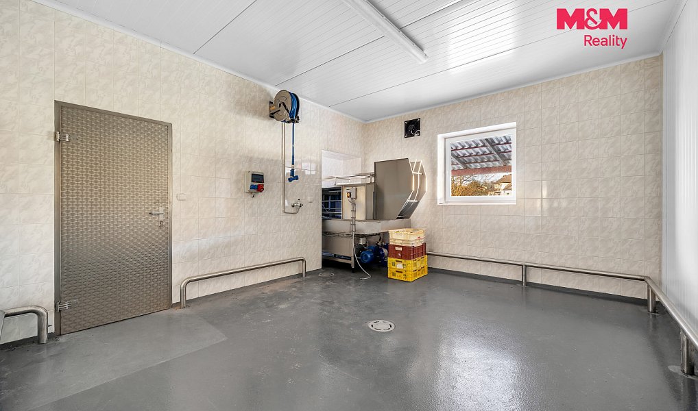 Pronájem obchodních prostor 726 m², Červený Kostelec – náhled fotky 6