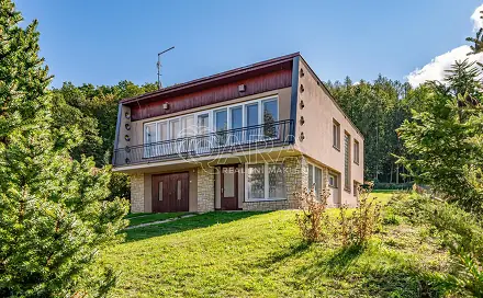 Prodej domu 165 m² s pozemkem 1 265 m², B. Němcové, Komárov, okres Beroun