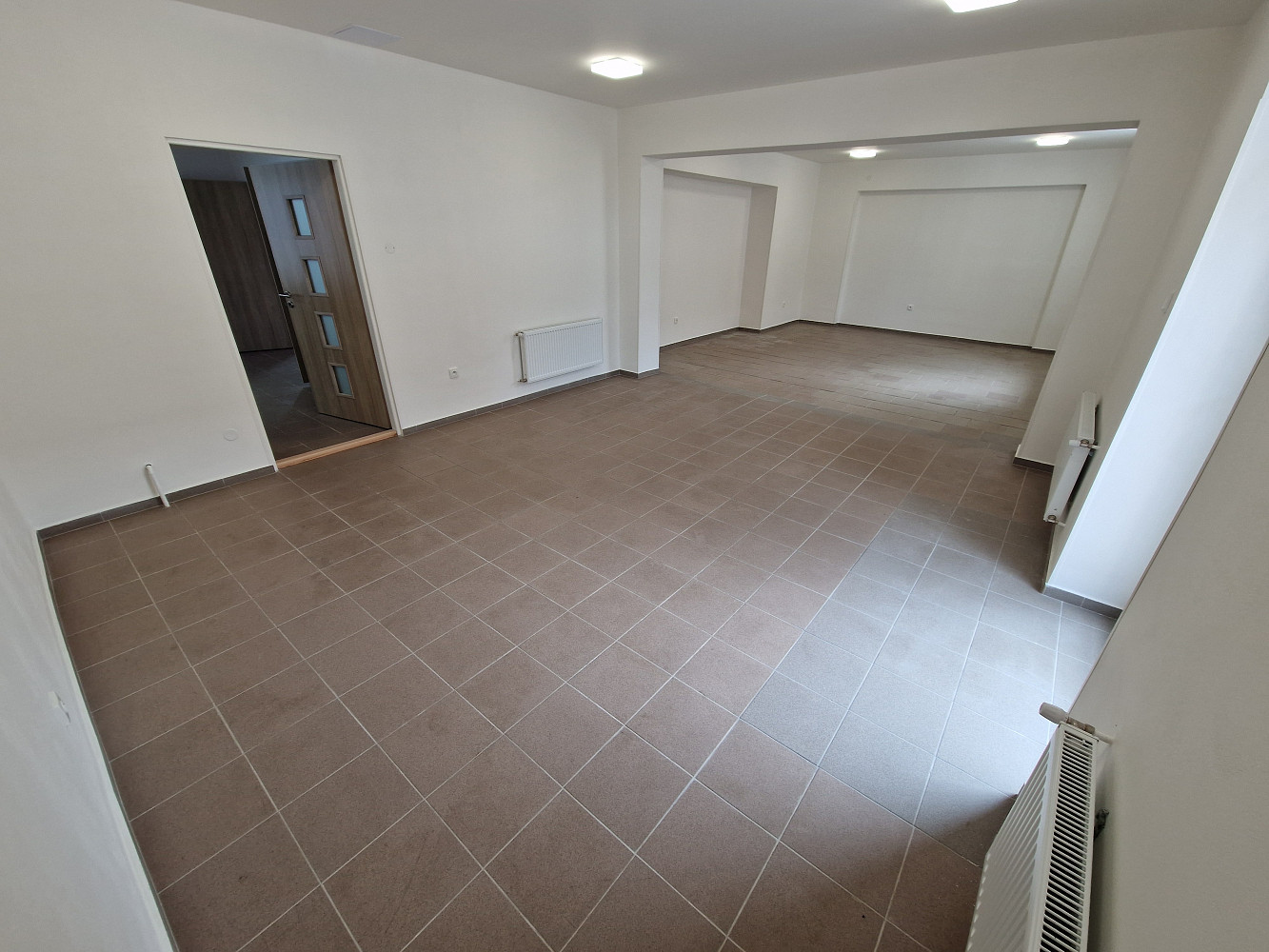 Pronájem obchodních prostor 165 m² — photo 2