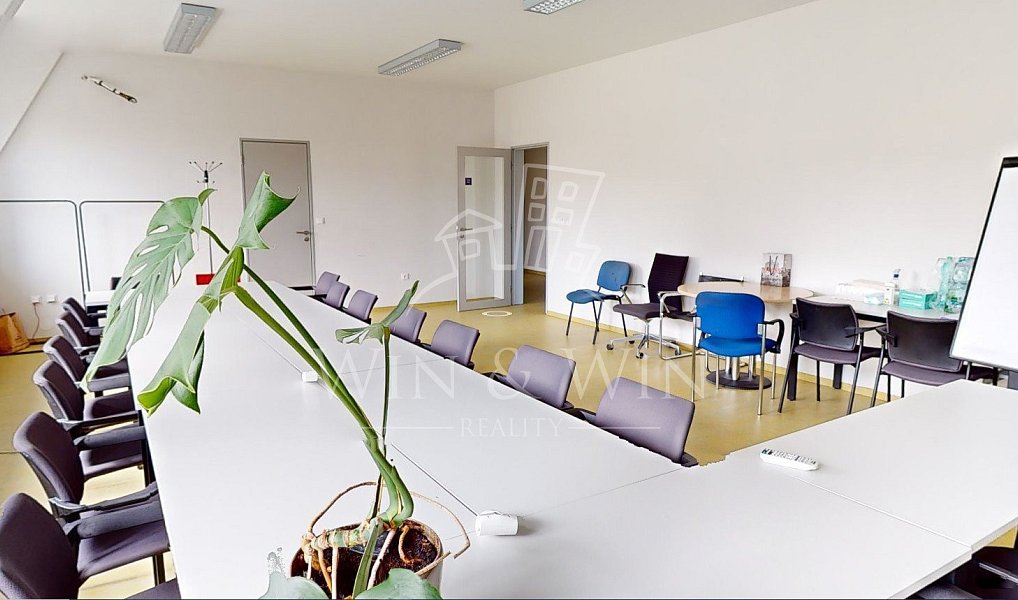 Prodej kanceláře 1 065 m², Litomyšl – náhled fotky 2
