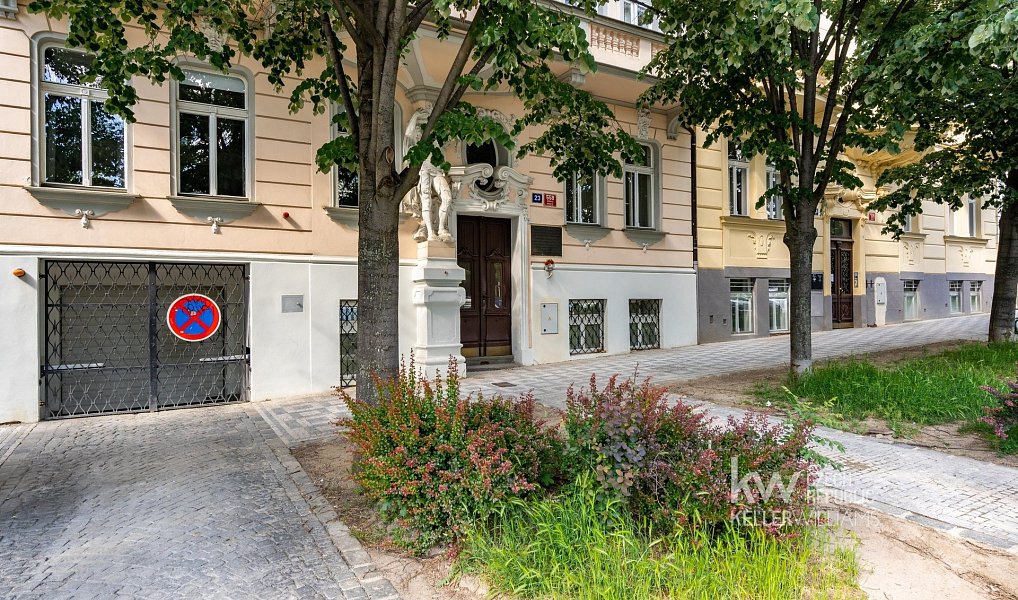 Pronájem garážového stání 11 m2, Praha – náhled fotky 19