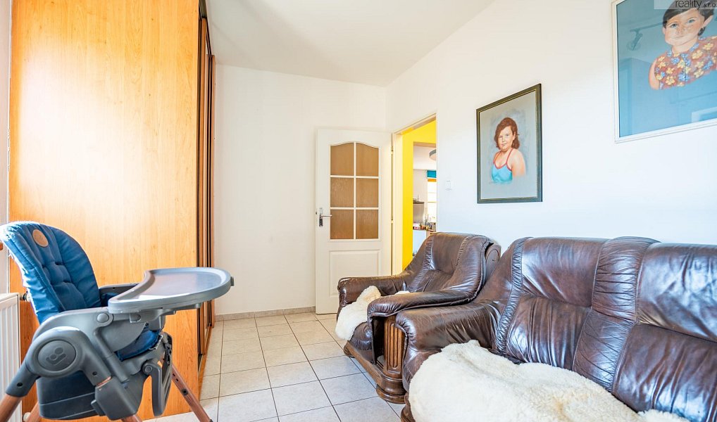 Prodej domu 200 m² s pozemkem 989 m², Lužice – náhled fotky 8