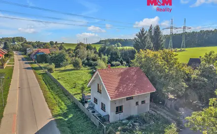 Prodej domu 65 m² s pozemkem 1 009 m², Lužany, okres Jičín