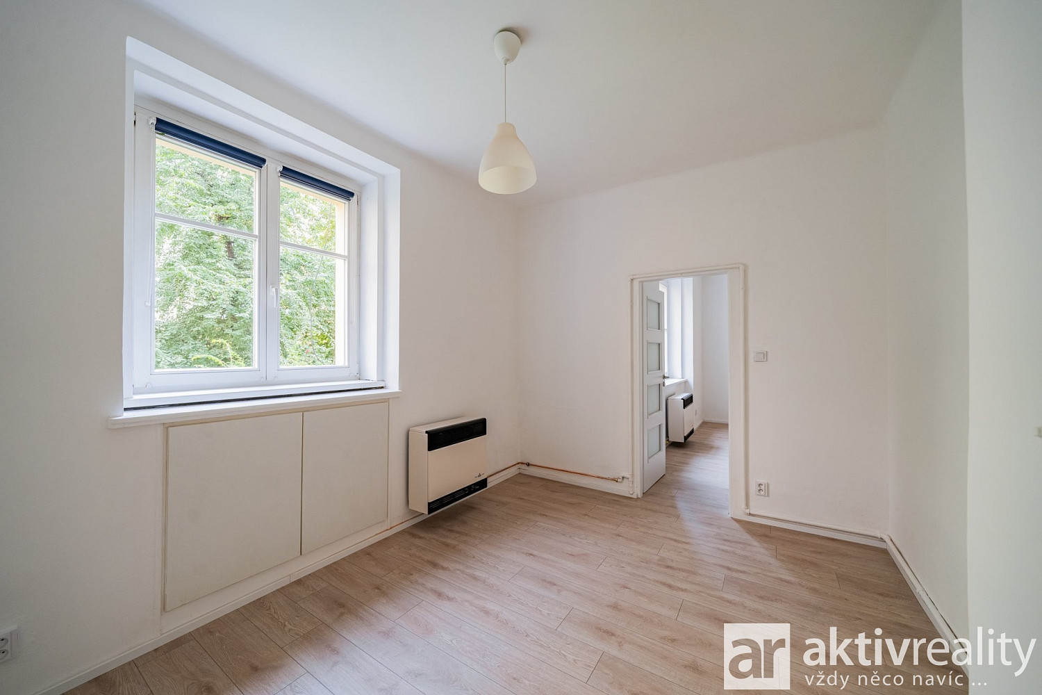 Pronájem bytu 2+1 41 m² – fotografie 3