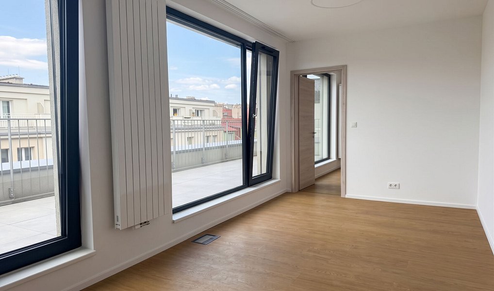 Pronájem bytu 2+kk 77 m², Praha – náhled fotky 6