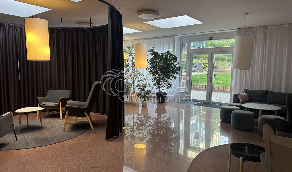 Pronájem bytu 1+kk 23 m², Praha – náhled fotky 9